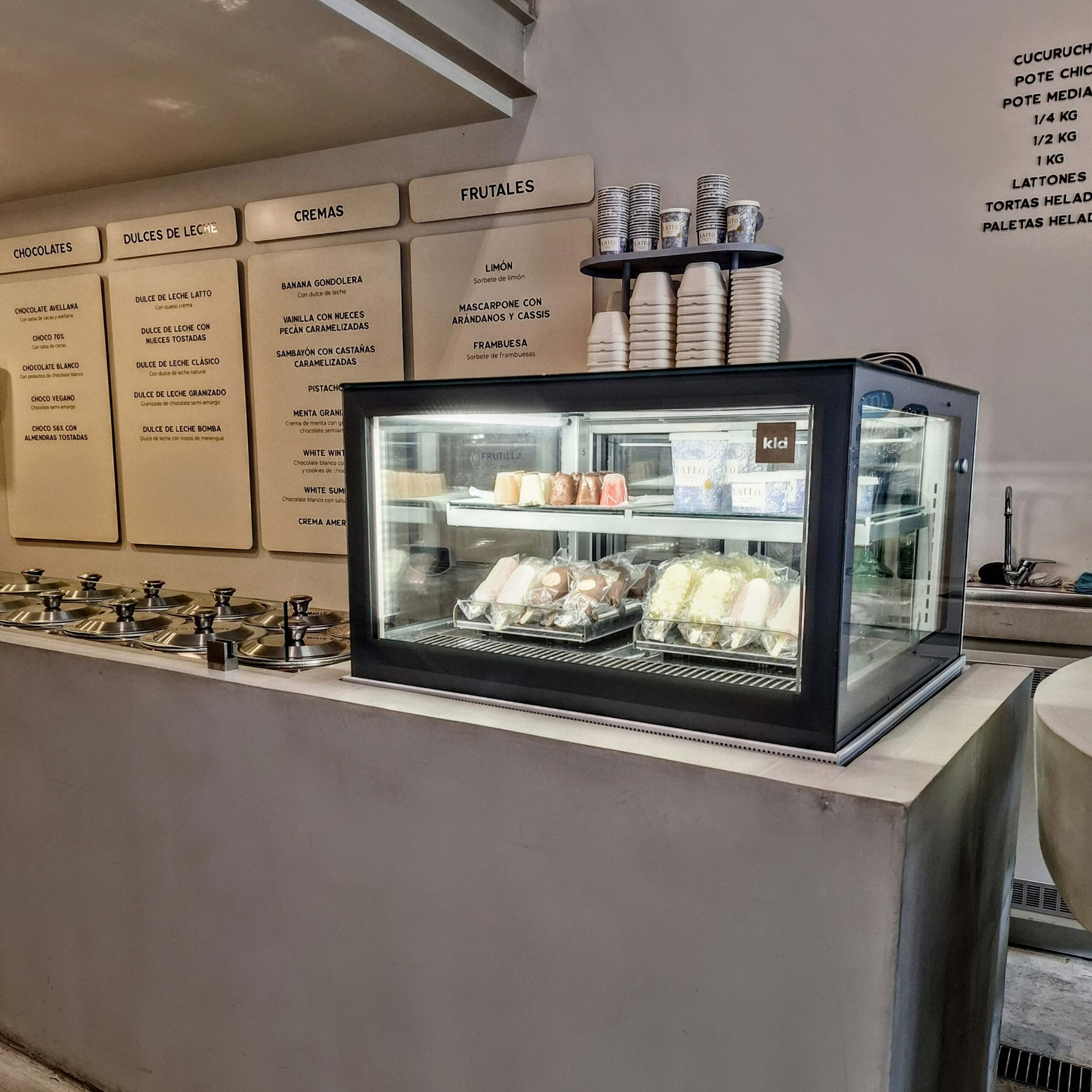 0001-galeria-latto